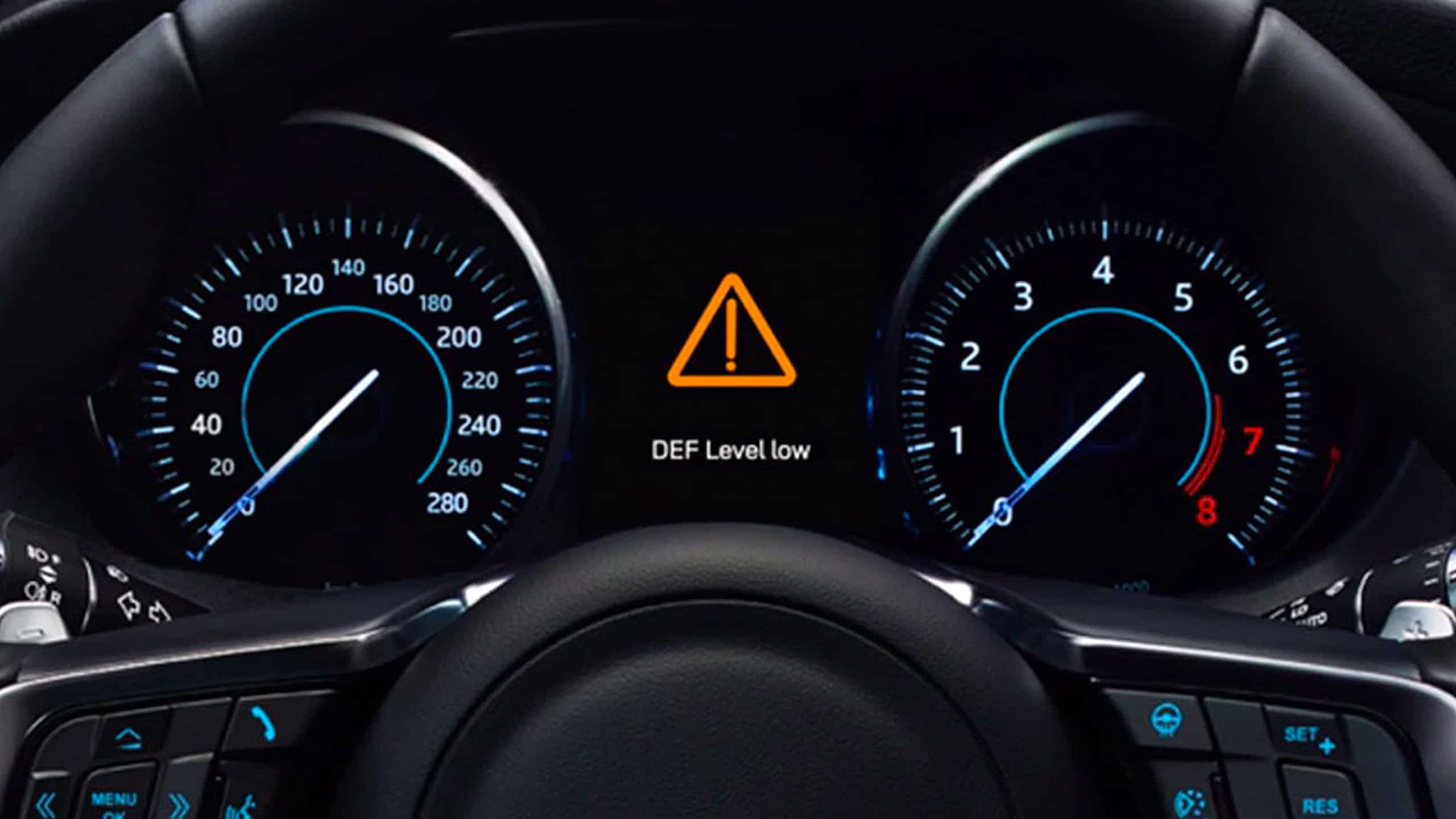 Jaguar F-Pace speedo meter detail view 