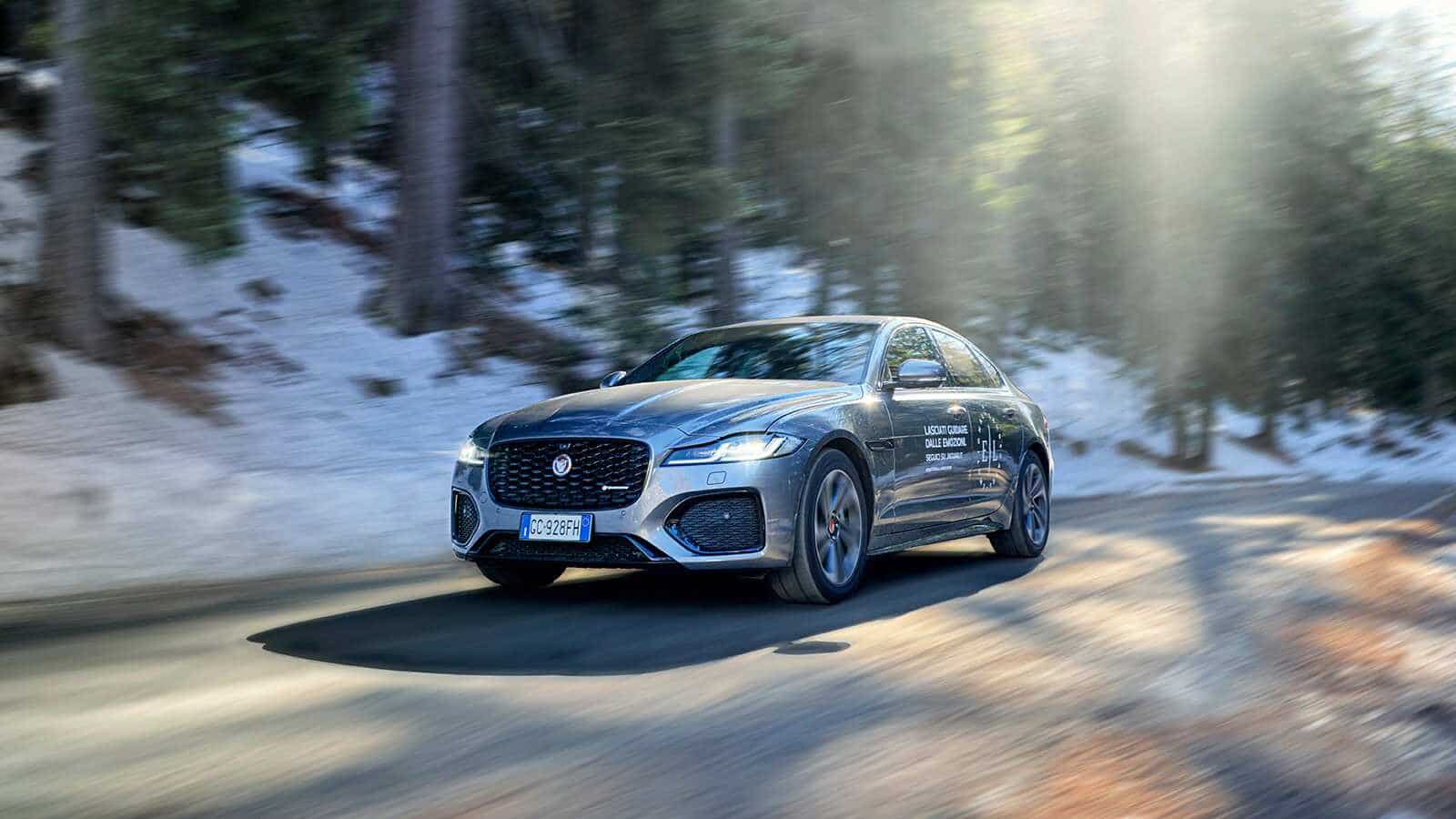 AGUAR-TRAVEL-JOURNAL-1