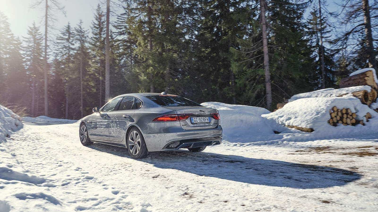 JAGUAR-TRAVEL-JOURNAL-3